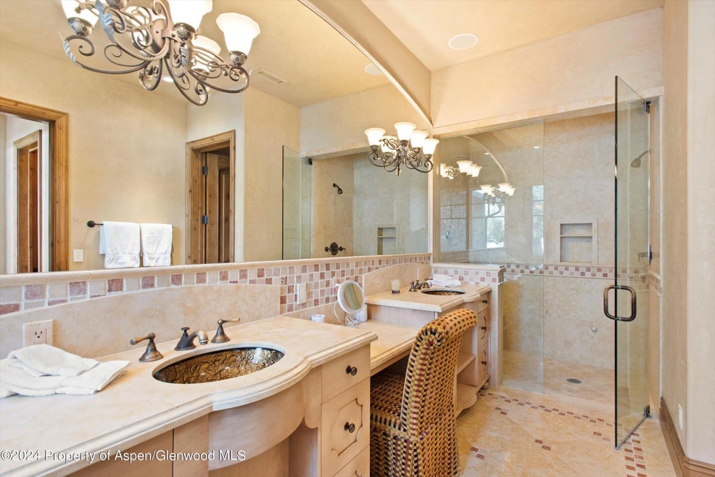 20 of 39 - 855 Bonita Unit A, Aspen, CO