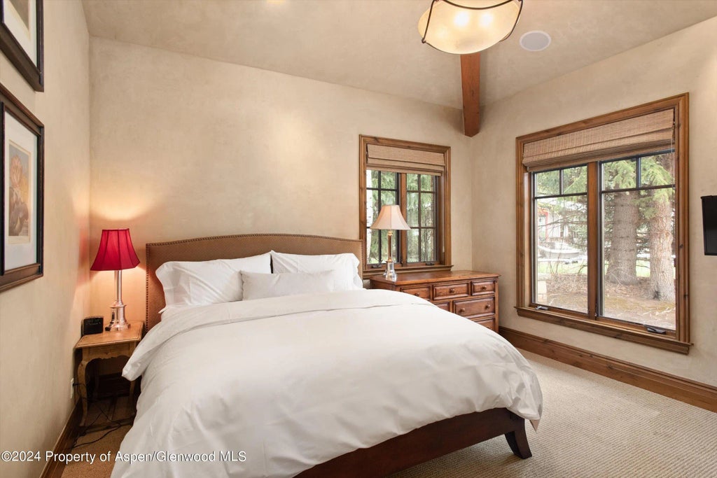 22 of 39 - 855 Bonita Unit A, Aspen, CO