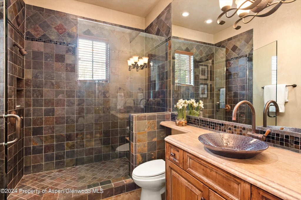23 of 39 - 855 Bonita Unit A, Aspen, CO
