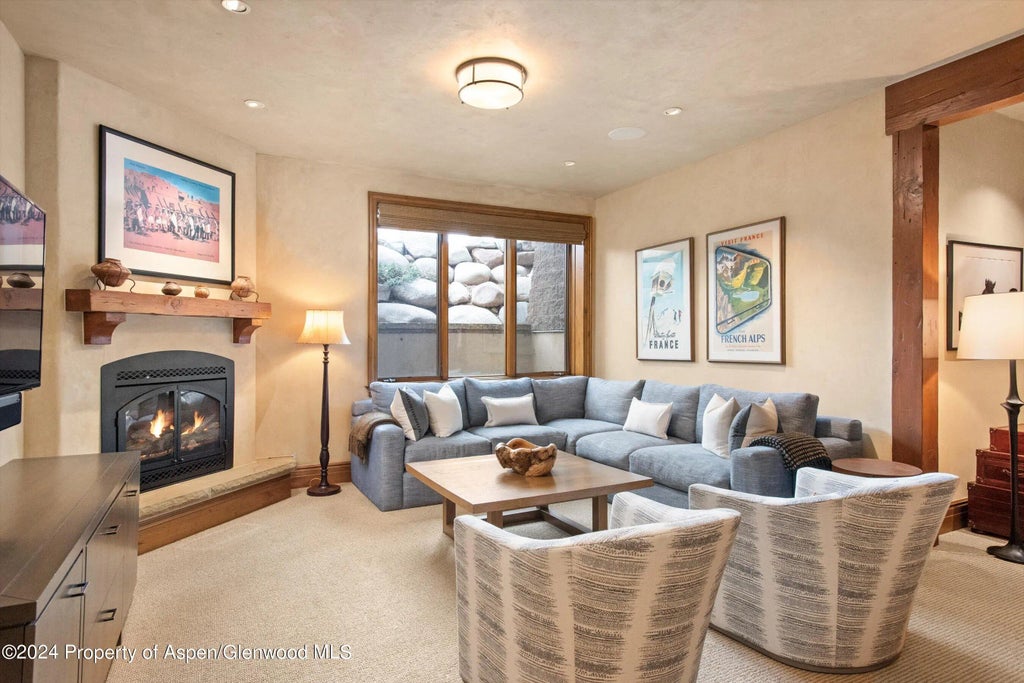 25 of 39 - 855 Bonita Unit A, Aspen, CO