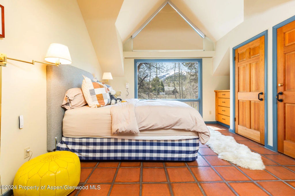 25 of 34 - 925 W North Street, Aspen, CO