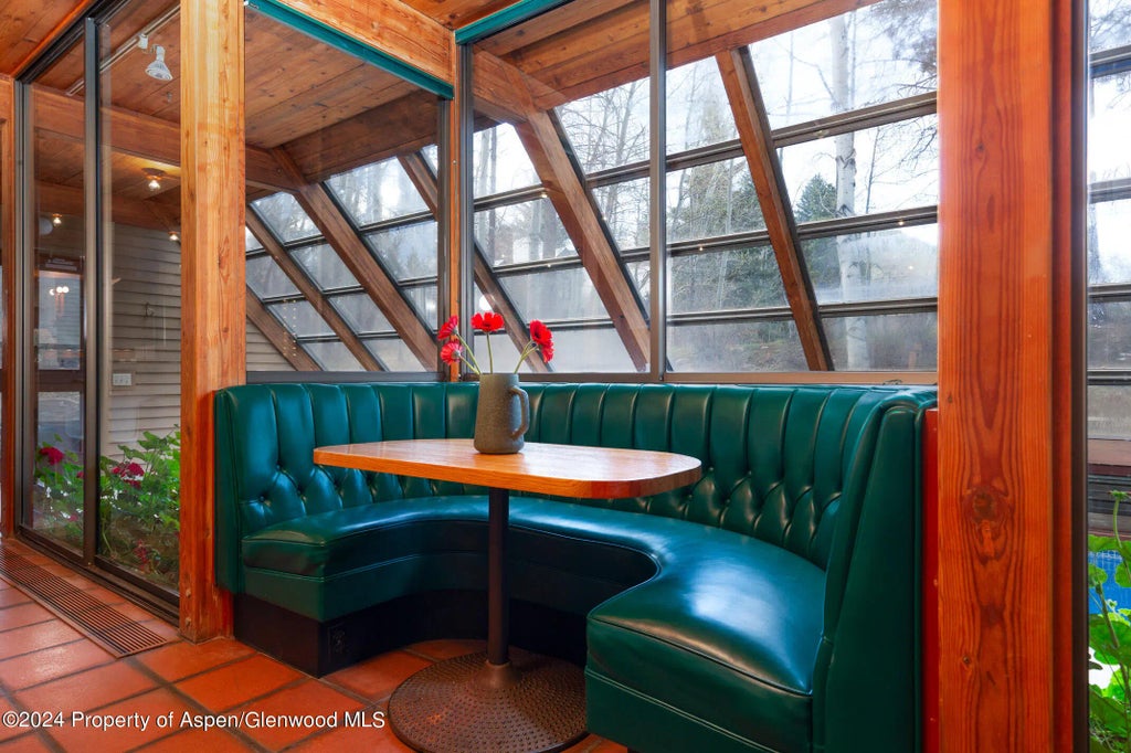 6 of 34 - 925 W North Street, Aspen, CO