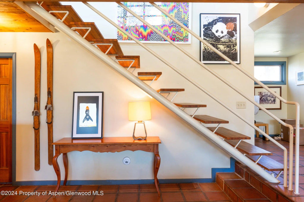 8 of 34 - 925 W North Street, Aspen, CO