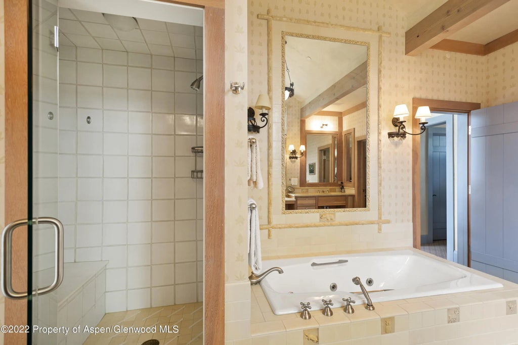 44 of 75 - 800 Chateau Way, Snowmass, CO