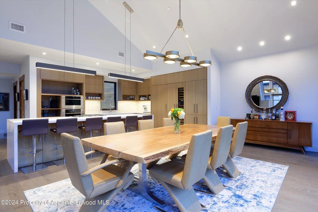 11 of 35 - 717 S Aspen Street Unit B, Aspen, CO