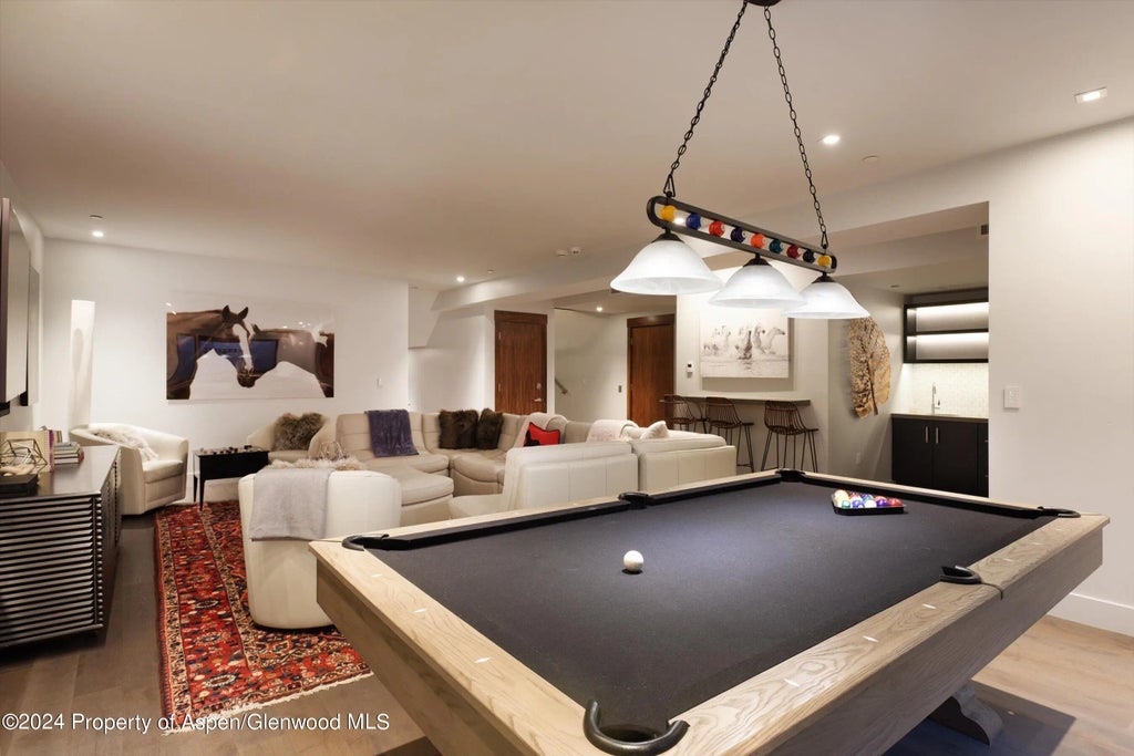 22 of 35 - 717 S Aspen Street Unit B, Aspen, CO