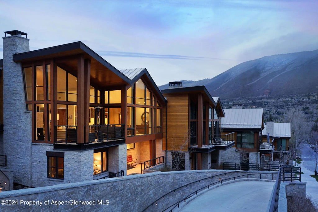 35 of 35 - 717 S Aspen Street Unit B, Aspen, CO