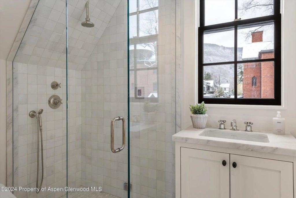 37 of 43 - 134 E Bleeker Street, Aspen, CO