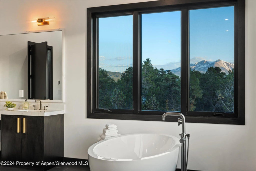 29 of 74 - 66 Sopris Lane, Carbondale, CO