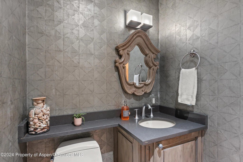 15 of 29 - 1530 Silver King Drive, Aspen, CO