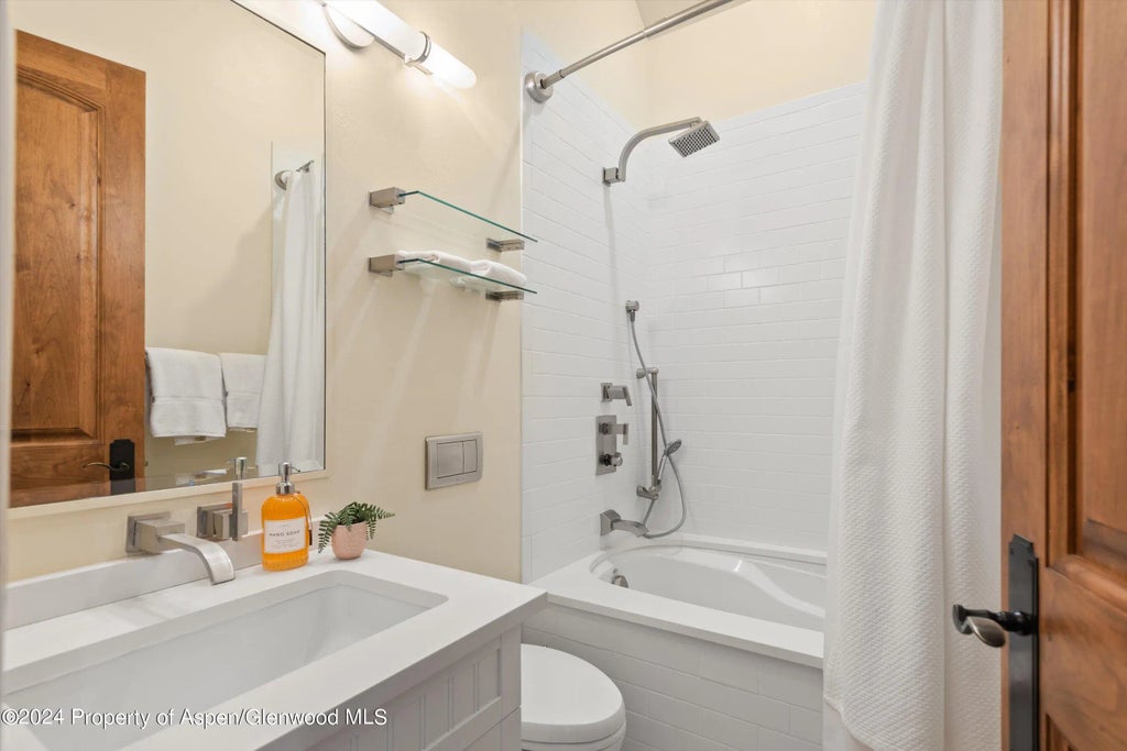 23 of 29 - 1530 Silver King Drive, Aspen, CO