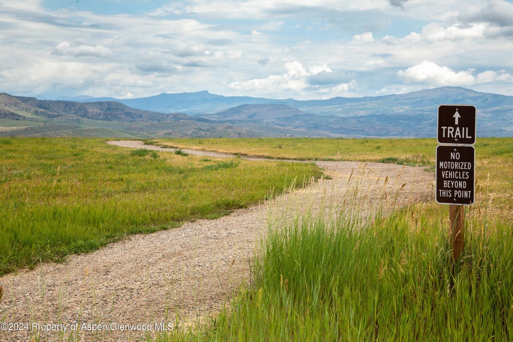 10 of 12 - 38750 Hidden Springs Drive, Hayden, CO