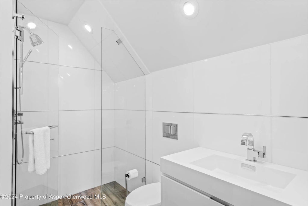 10 of 16 - 800 S Mill Street #306, Aspen, CO