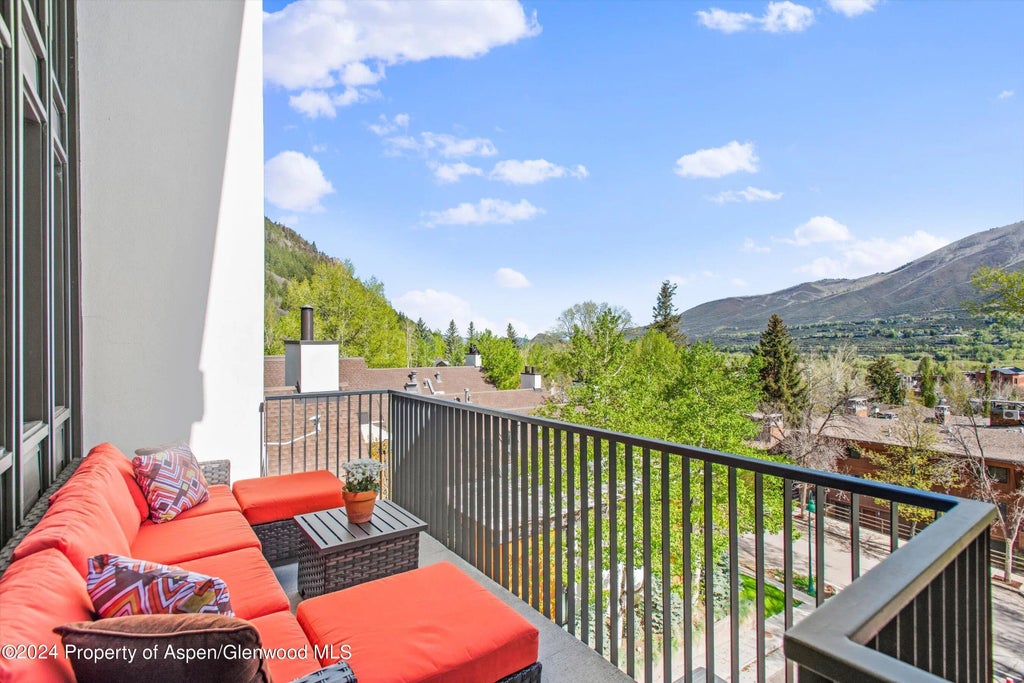 13 of 16 - 800 S Mill Street #306, Aspen, CO