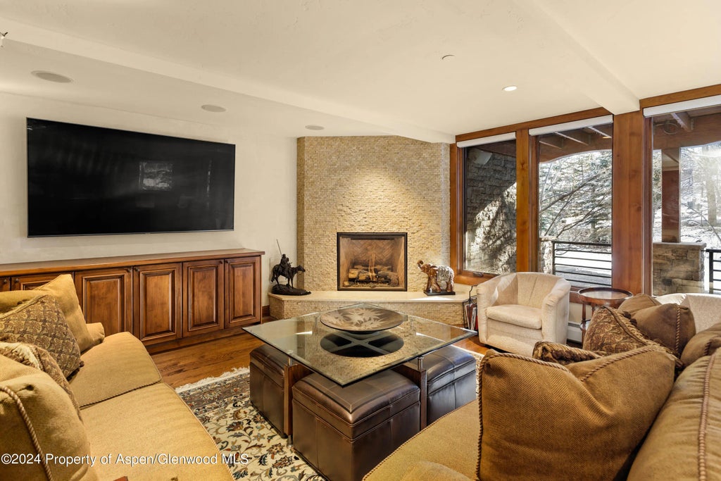 15 of 34 - 315 S First Street, Aspen, CO