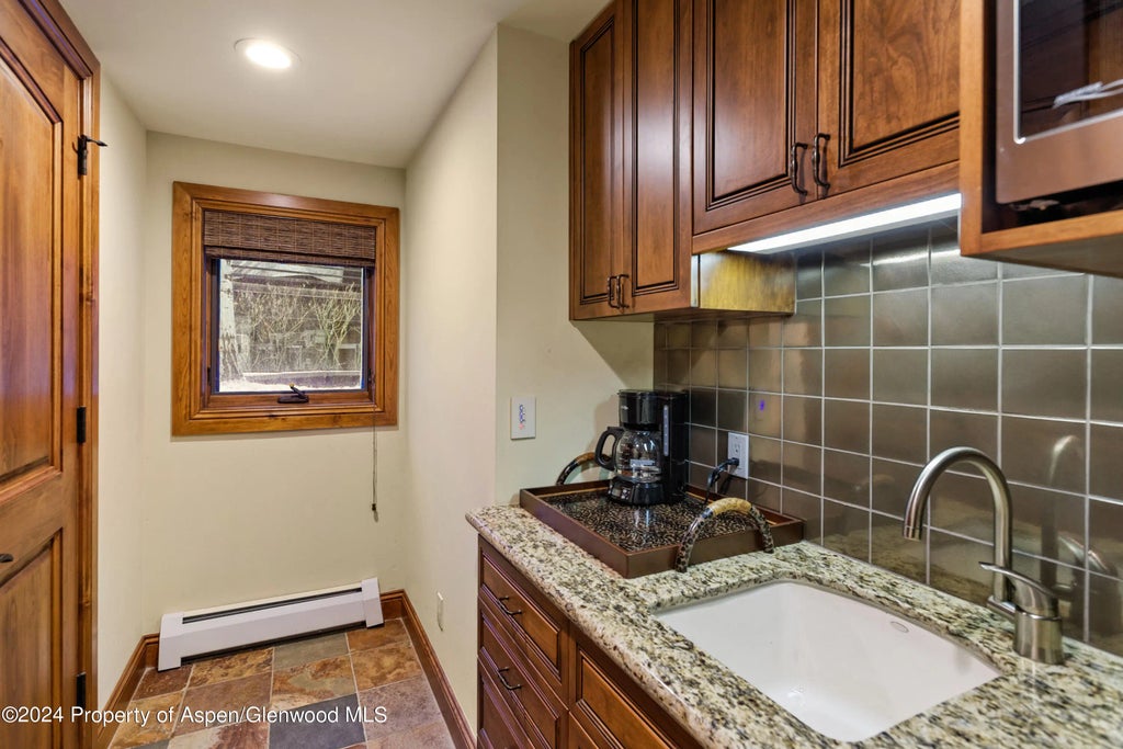 26 of 34 - 315 S First Street, Aspen, CO