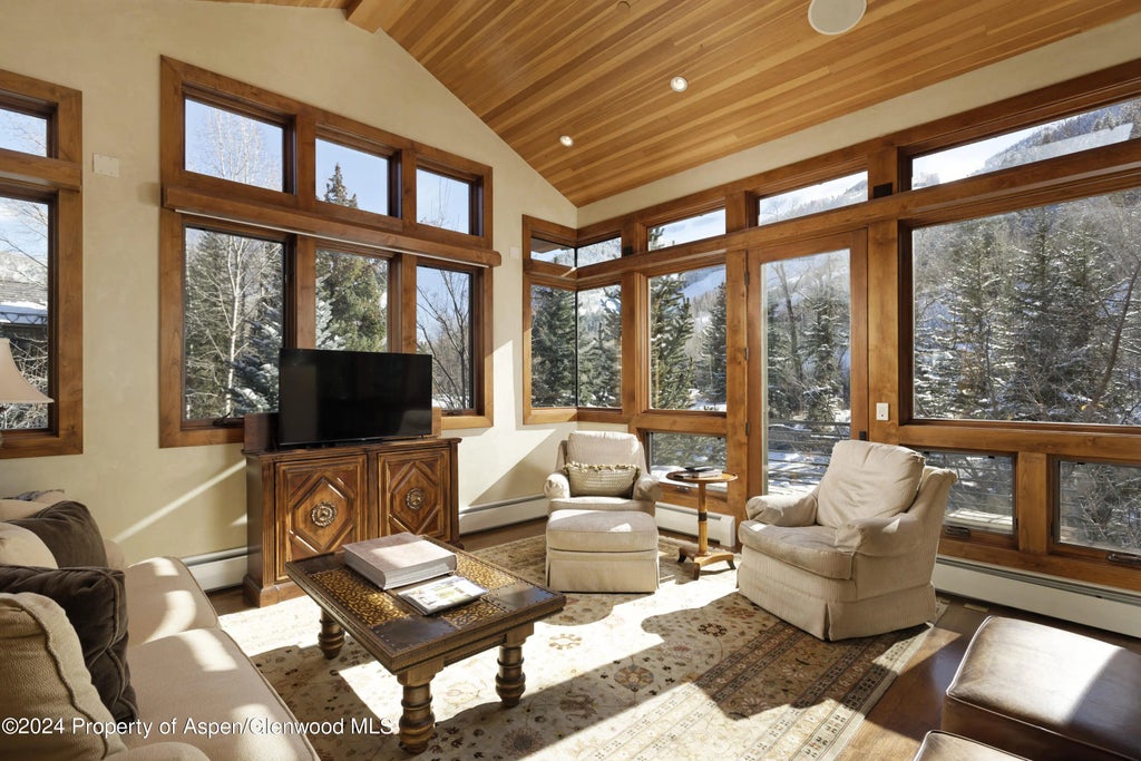 3 of 34 - 315 S First Street, Aspen, CO