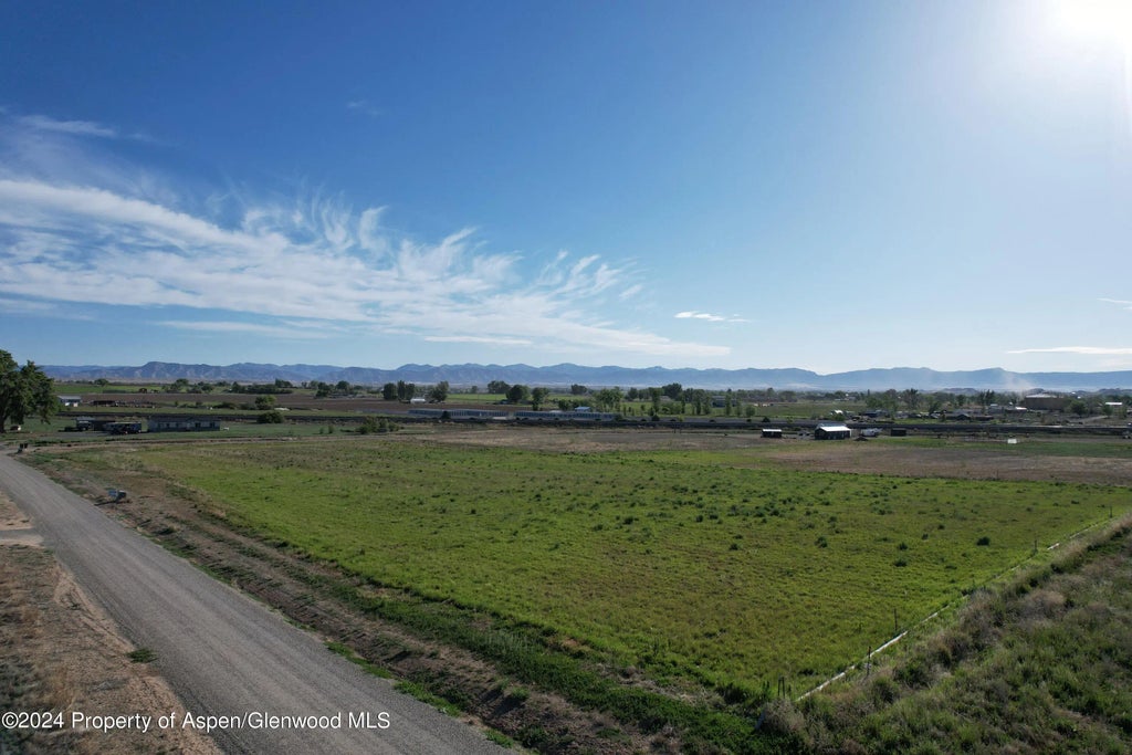 1 of 4 - 1254 M 1/4 Road, Loma, CO