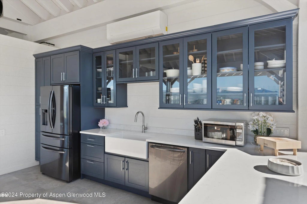 12 of 83 - 5349 County Road 100, Carbondale, CO