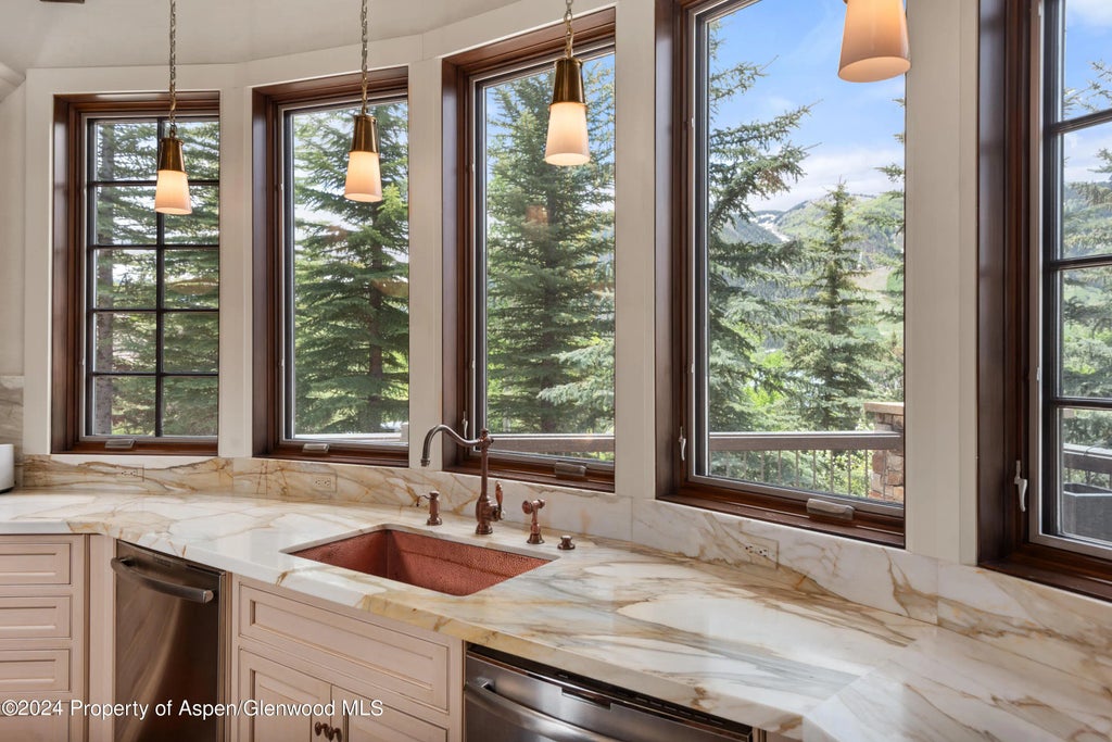 15 of 44 - 705 Spruce Street, Aspen, CO