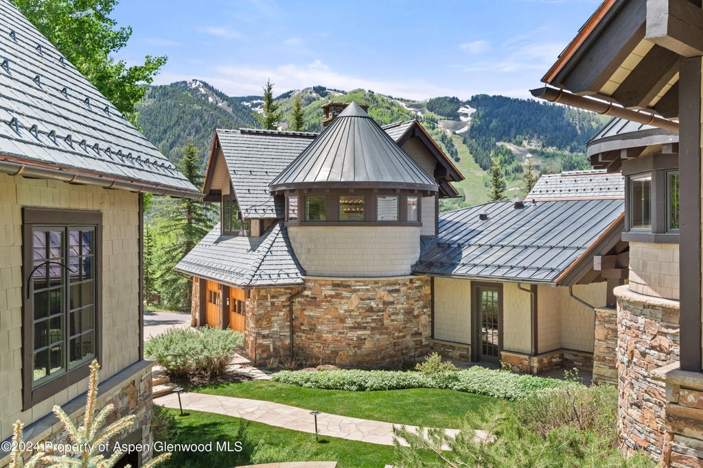 3 of 44 - 705 Spruce Street, Aspen, CO