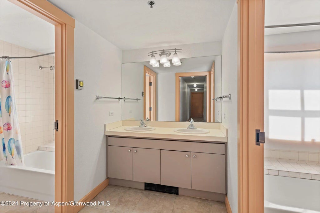 10 of 11 - 115 Boomerang Road 5301, Aspen, CO