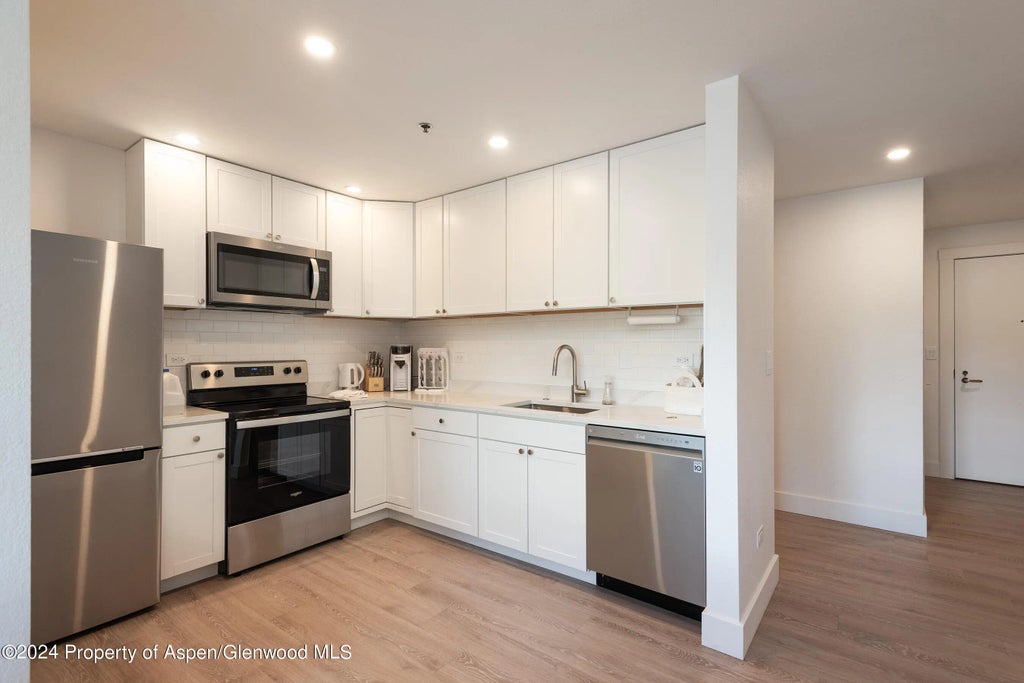 5 of 11 - 115 Boomerang Road 5302, Aspen, CO