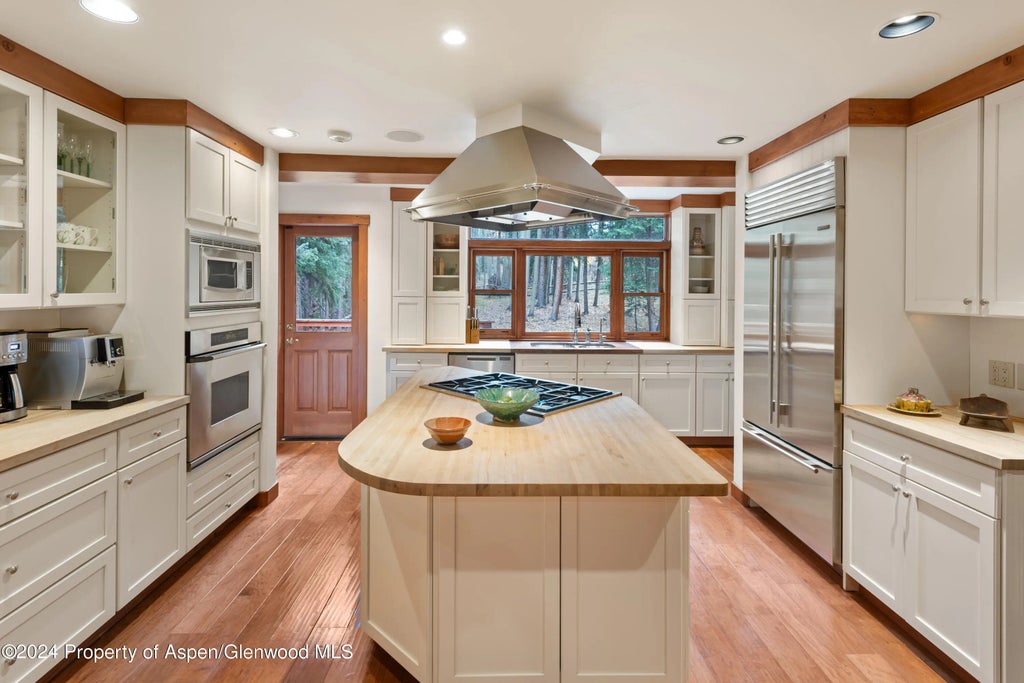 13 of 24 - 9676 Castle Creek Road, Aspen, CO