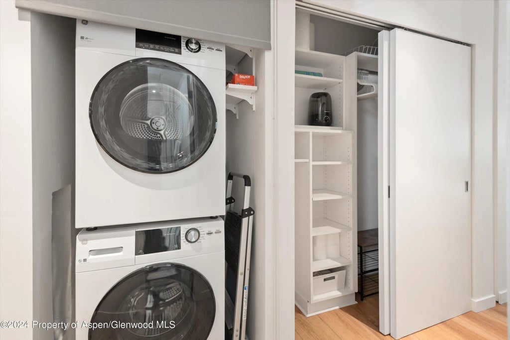 8 of 10 - 100 E Dean Street 1e, Aspen, CO