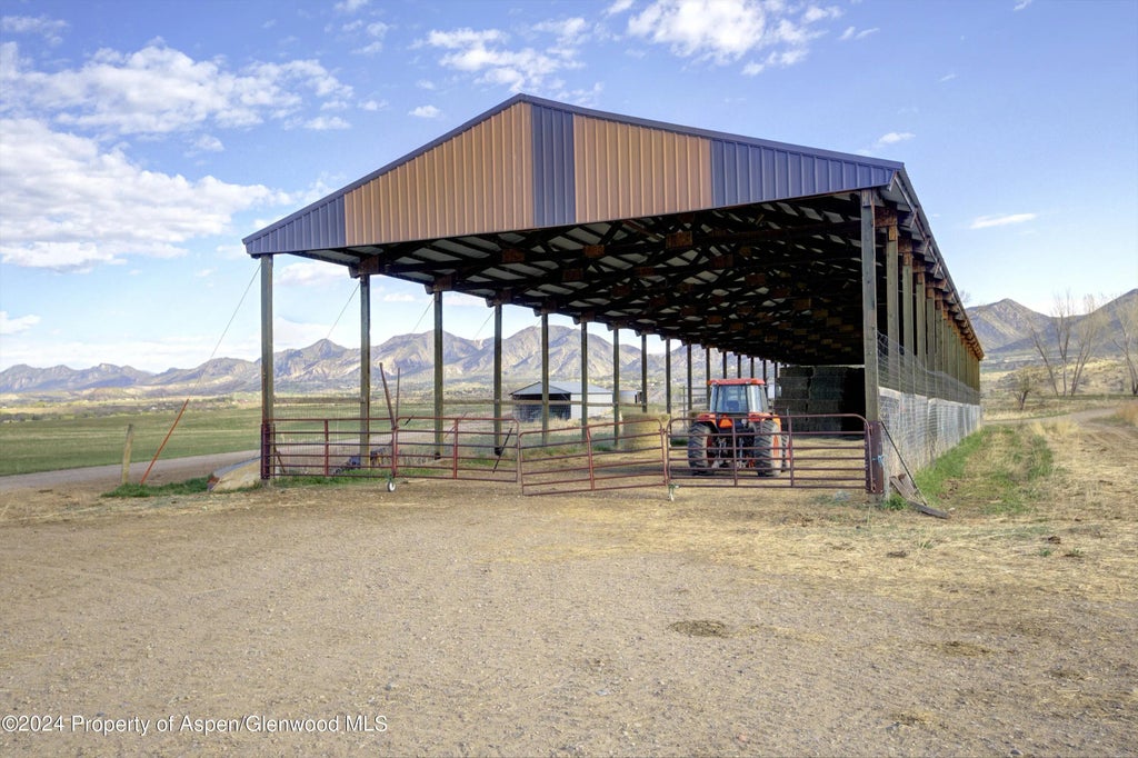 11 of 24 - 584 County Road 331, Silt, CO