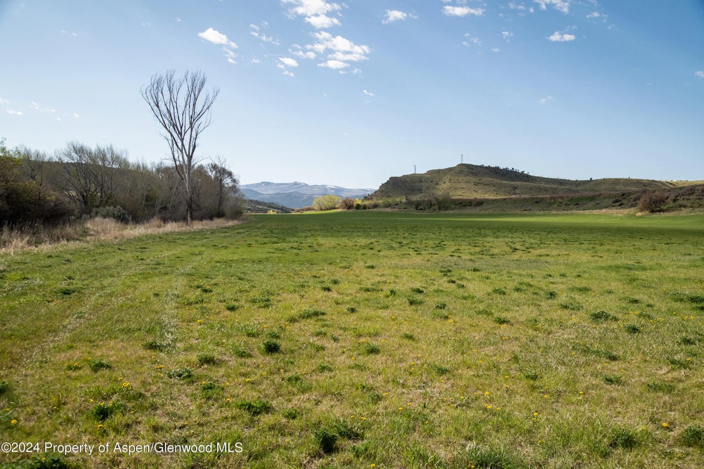 18 of 24 - 584 County Road 331, Silt, CO