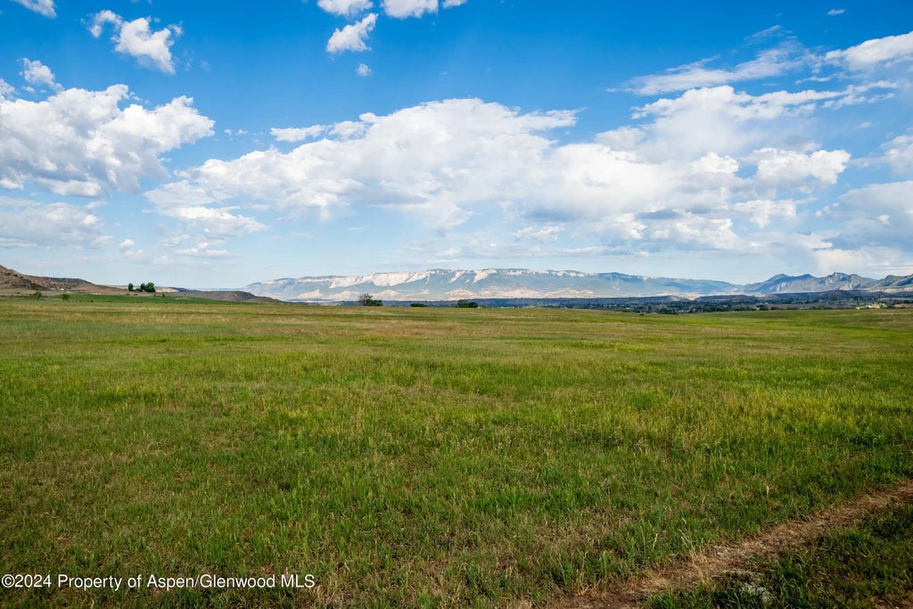 19 of 24 - 584 County Road 331, Silt, CO