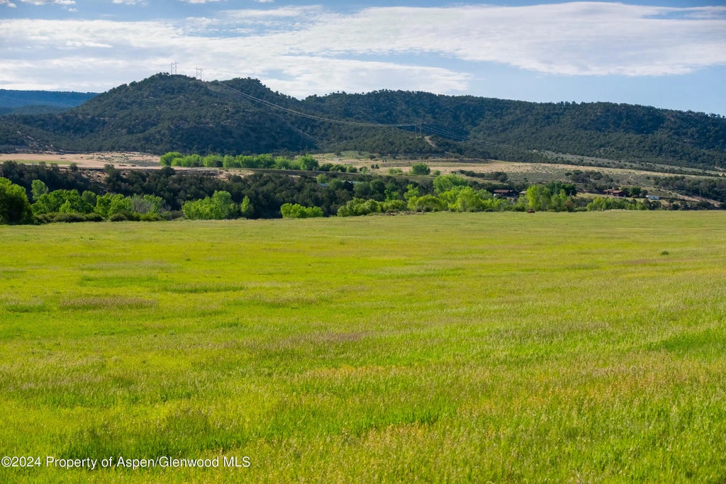 4 of 24 - 584 County Road 331, Silt, CO
