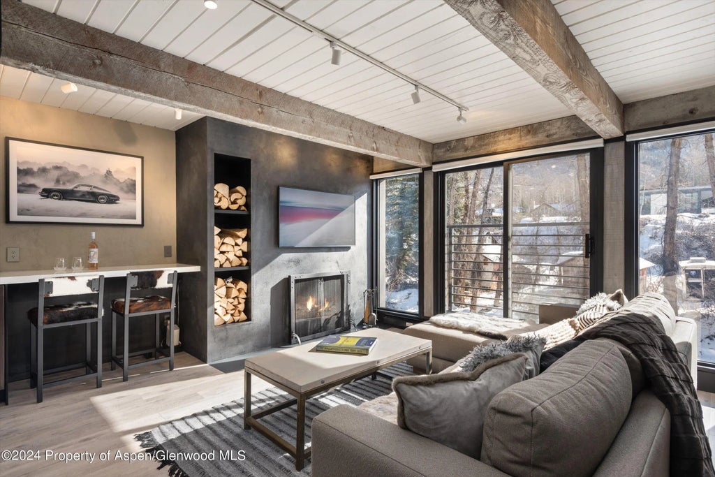 2 of 13 - 1039 E Cooper Avenue 19b, Aspen, CO
