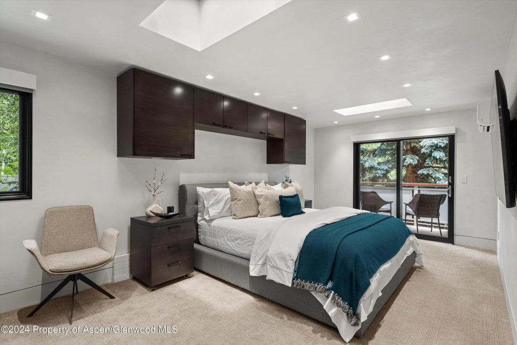 12 of 27 - 100 E Dean Street 3a, Aspen, CO