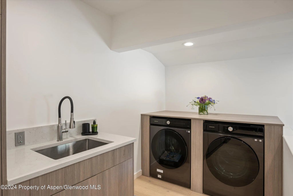 18 of 38 - 1220 Alta Vista Drive, Aspen, CO