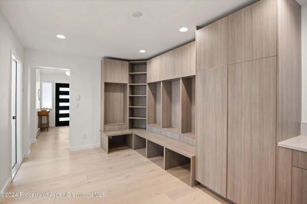 19 of 38 - 1220 Alta Vista Drive, Aspen, CO