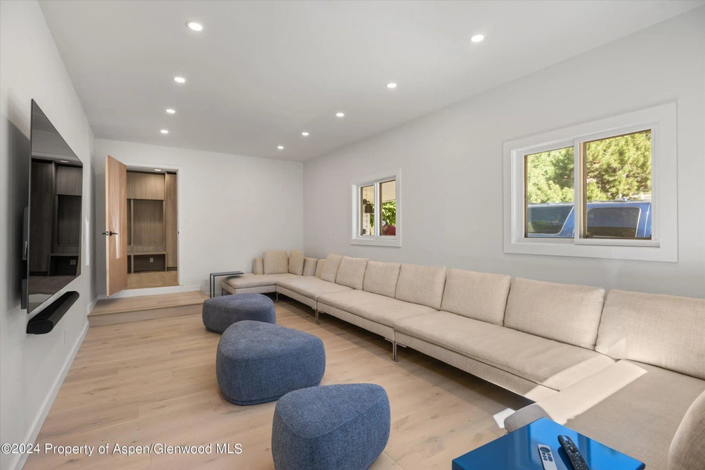 21 of 38 - 1220 Alta Vista Drive, Aspen, CO