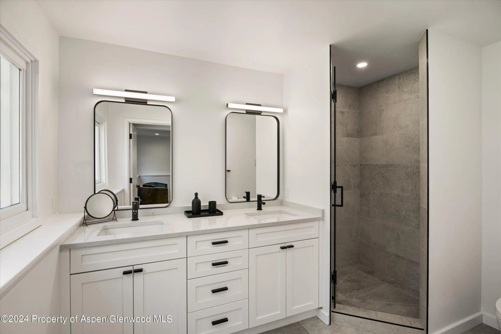 31 of 38 - 1220 Alta Vista Drive, Aspen, CO