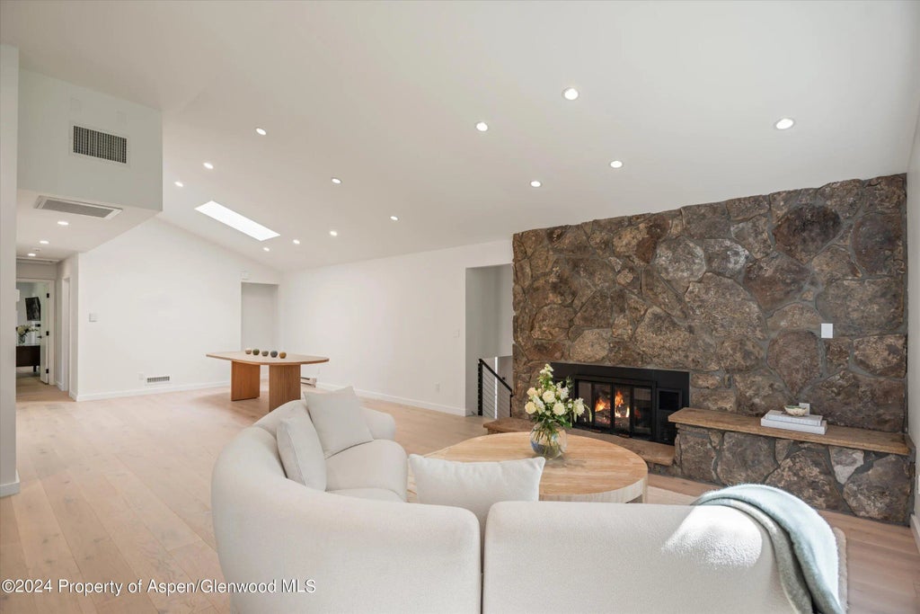 5 of 38 - 1220 Alta Vista Drive, Aspen, CO