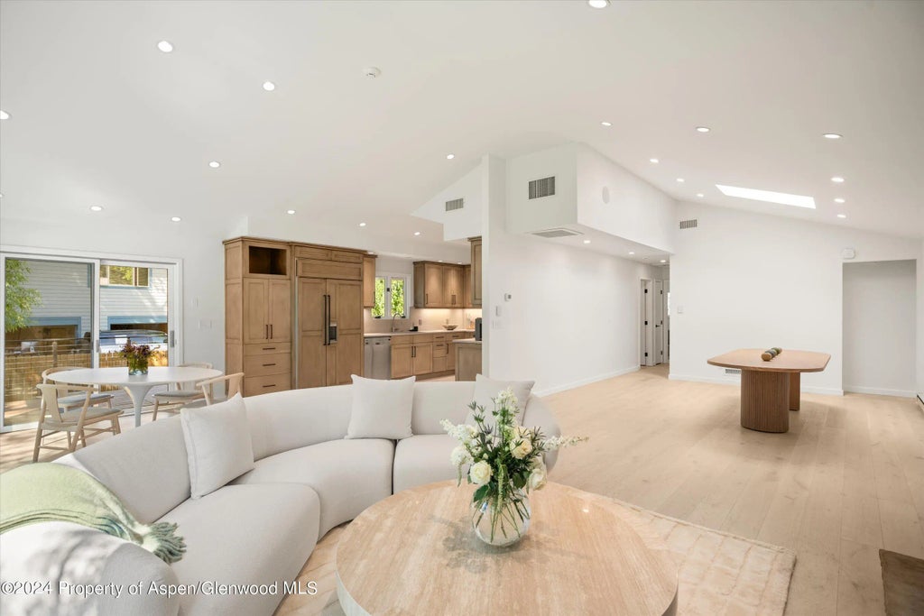 6 of 38 - 1220 Alta Vista Drive, Aspen, CO