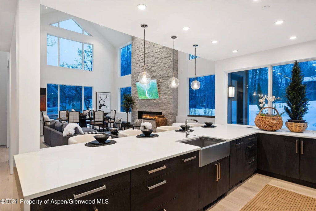 2 of 86 - 813 W Smuggler Street, Aspen, CO