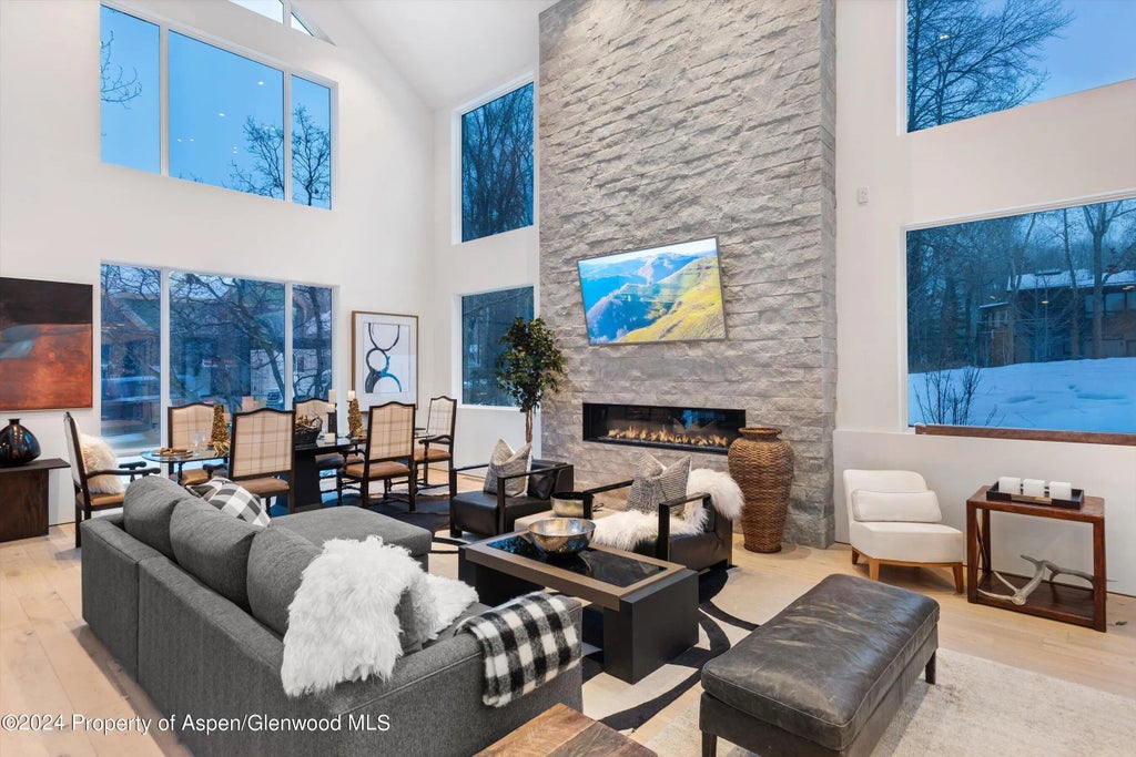 21 of 86 - 813 W Smuggler Street, Aspen, CO