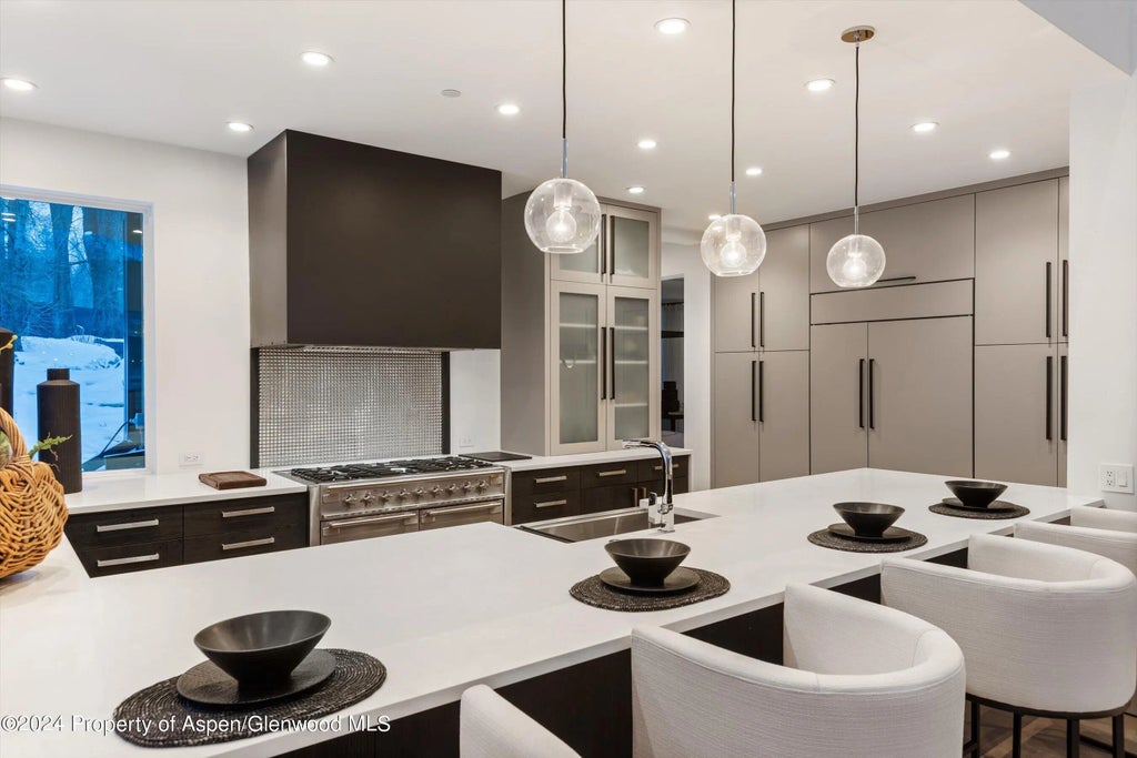 29 of 86 - 813 W Smuggler Street, Aspen, CO