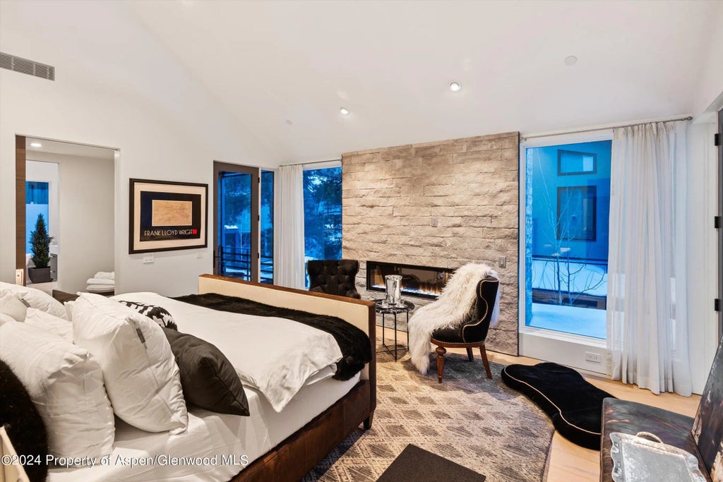 36 of 86 - 813 W Smuggler Street, Aspen, CO