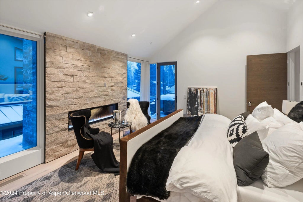 37 of 86 - 813 W Smuggler Street, Aspen, CO