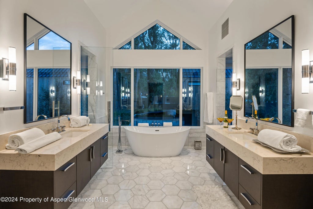 43 of 86 - 813 W Smuggler Street, Aspen, CO