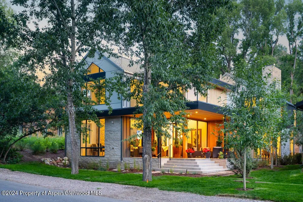 69 of 86 - 813 W Smuggler Street, Aspen, CO