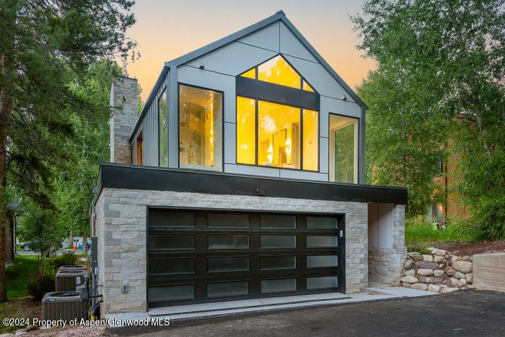 71 of 86 - 813 W Smuggler Street, Aspen, CO