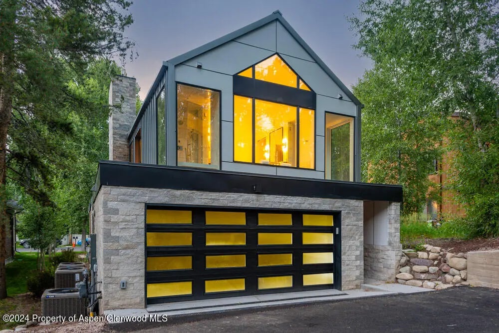 72 of 86 - 813 W Smuggler Street, Aspen, CO